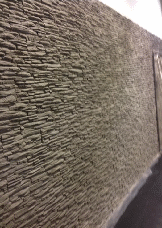 Finitura decorativa materica di design realizzata da Restauri Edilizi a Foligno