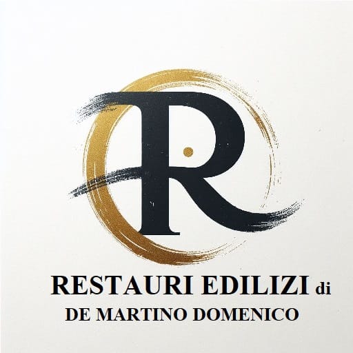 Logo di Restauri Edilizi di De Martino Domenico, con una lettera R stilizzata dorata su uno sfondo bianco.